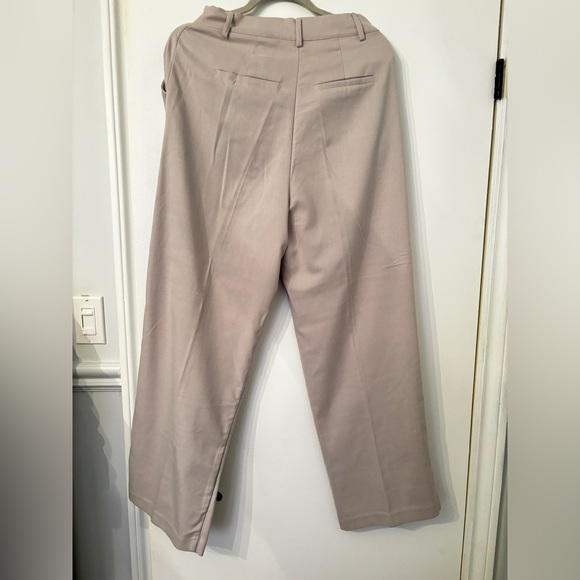 Wide-Leg Dress Pants - Picture 2 of 3